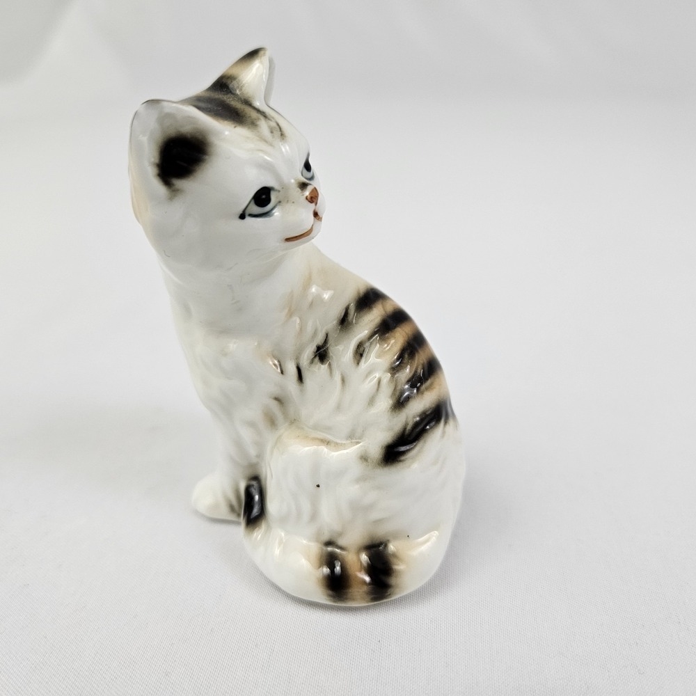 Yoko Boeki Striped Tabby Cat Kitten Sitting Calico Kitty Vintage Japan MCM